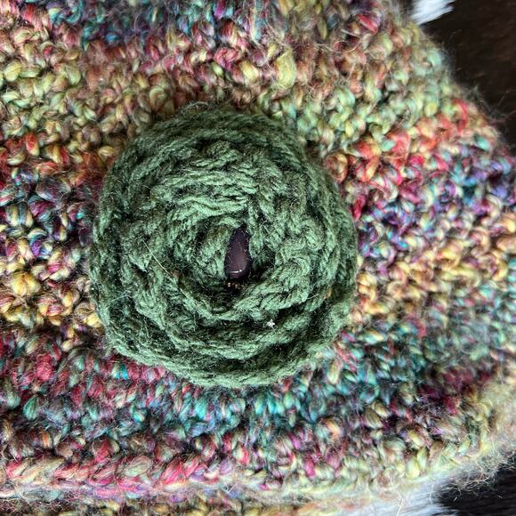 hippie boho fairy grunge neutral green multicolor knit floral attache hat - Picture 2 of 5